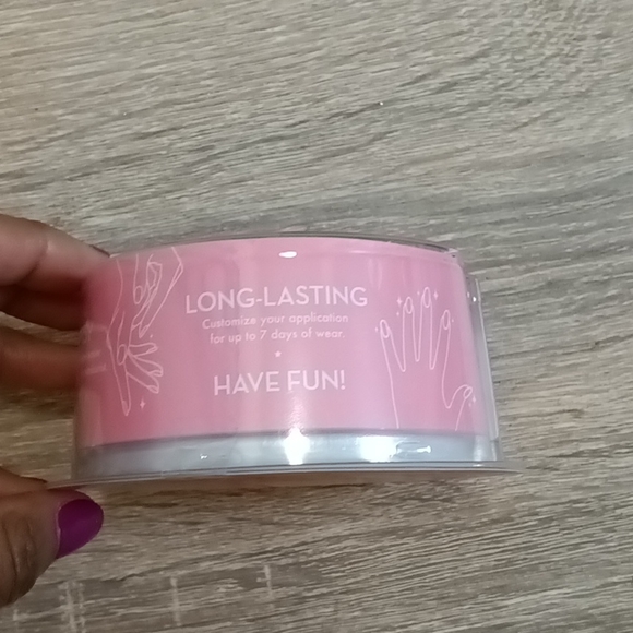 Press-On Nails - Picture 5 of 5